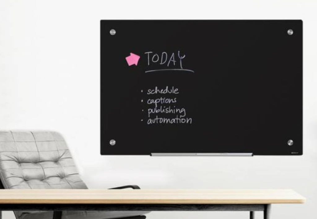 whiteboard kontorsmaterial pennor a4 papper skrivare